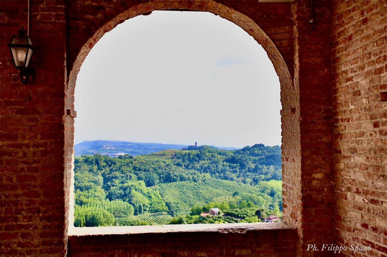 Foresteria Ristorante Conti Roero Monticello d'Alba Exteriér fotografie